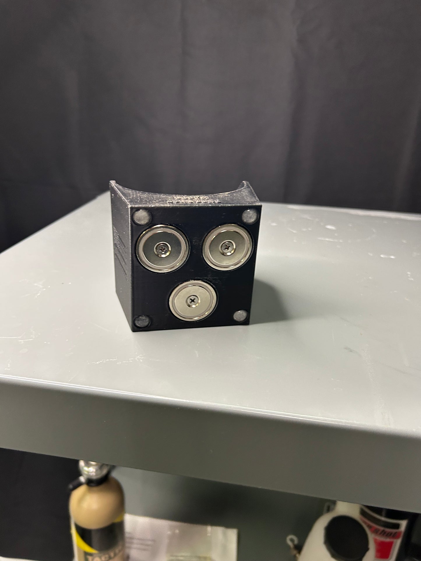 Magnetic Mount for Model M Sprayer